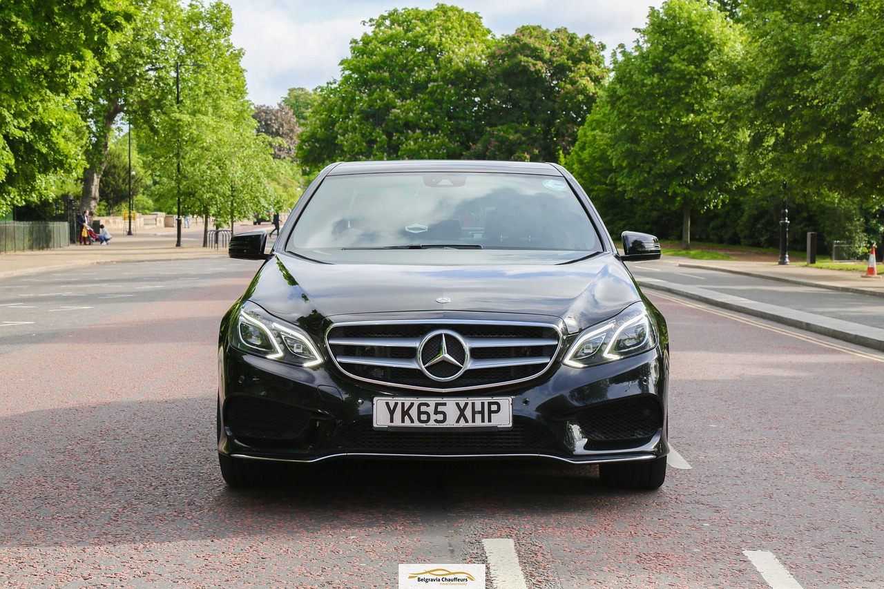 mercedes-s-class-2724977_1280.jpg